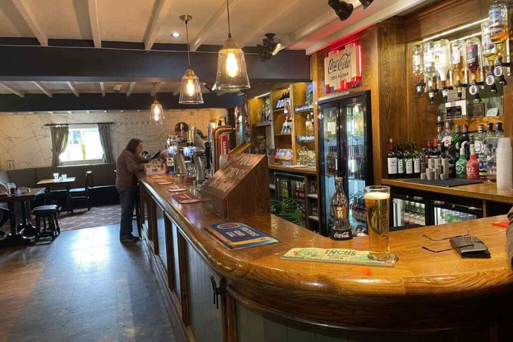 Cottage Inn Haxby bar in York