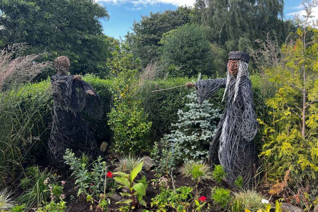 Walking near Harry Potter Sculptures - Homestead Park York